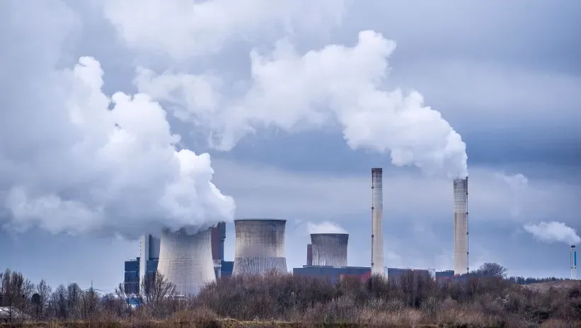 Emisiones contaminantes y necesidad de reducir emisiones en grupos electrógenos diésel